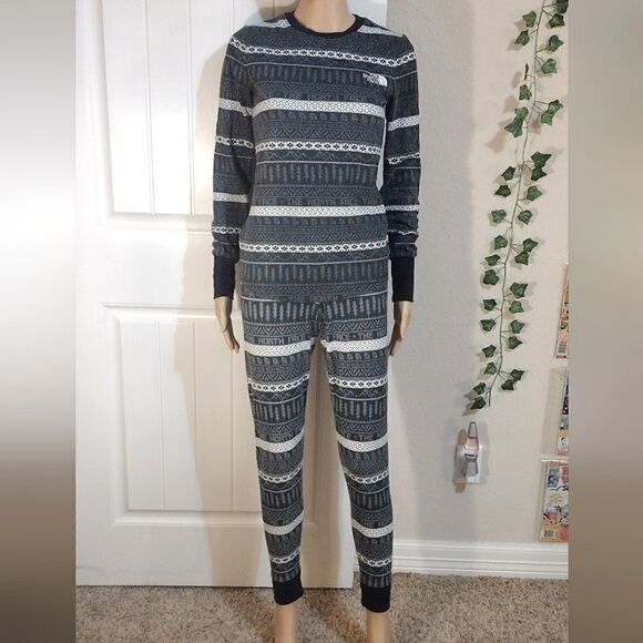 The North Face Women's Size Small 2 Piece Thermal Pj Set Dark Gray & White - Picture 1 of 10